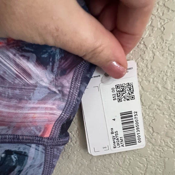 Lululemon Energy Bra *Medium Support, B–D Cups (Sz 4) - Picture 5 of 7